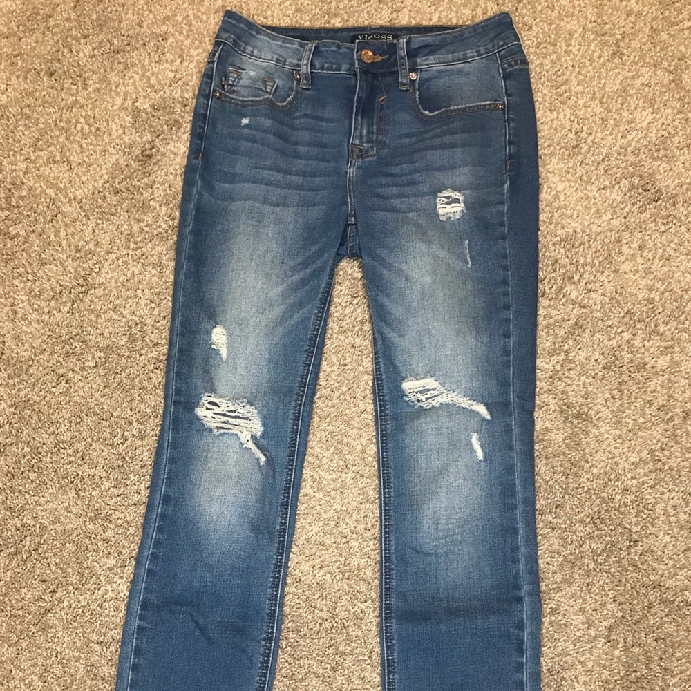 Fringed bottom jeans